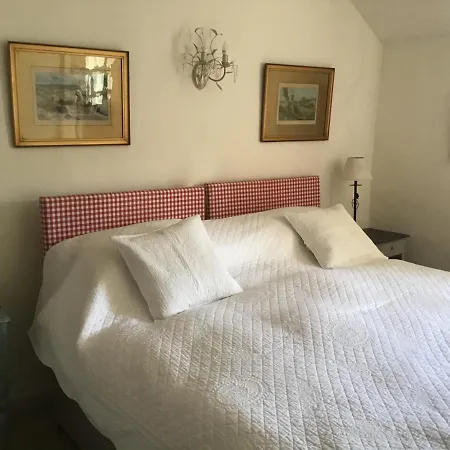 Number 47 Main Street Bed & Breakfast